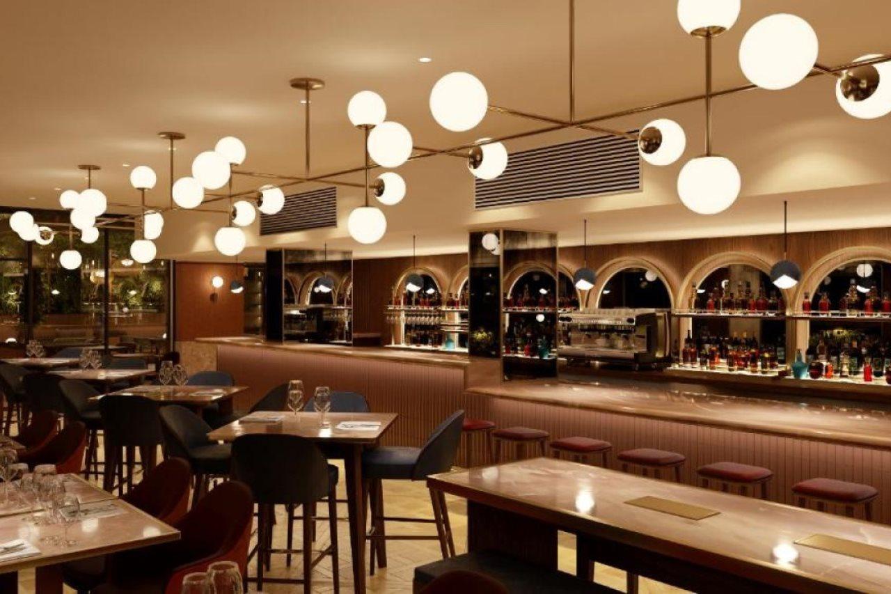 Adina Hotel 4*