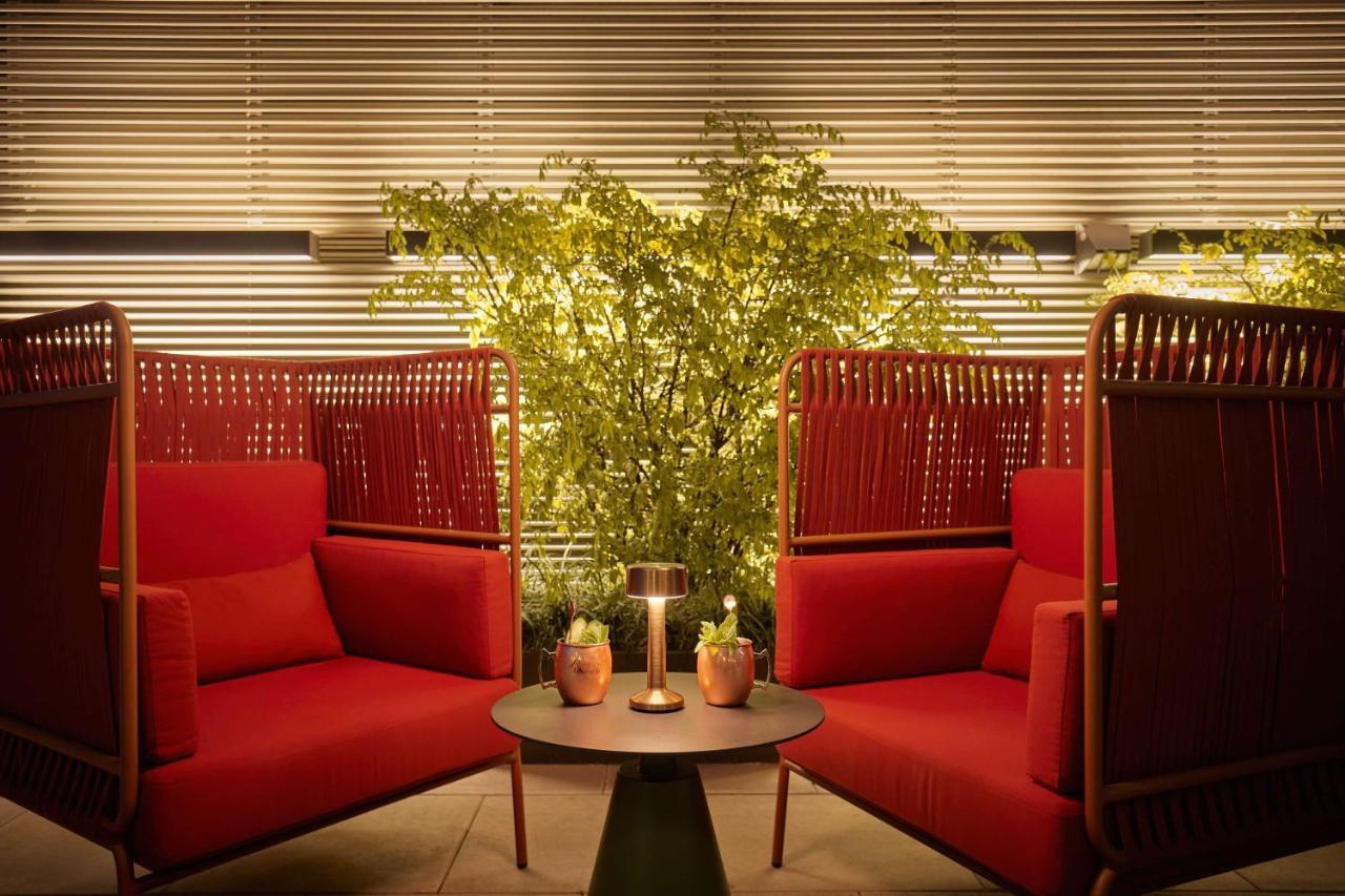 Aparthotel Adina 4*